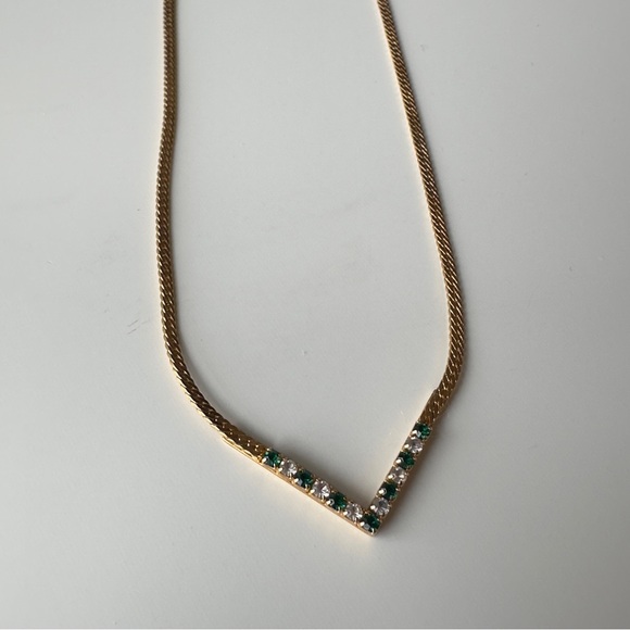 Vintage Avon Gold Tone with Rhinestone Necklace - Picture 1 of 7